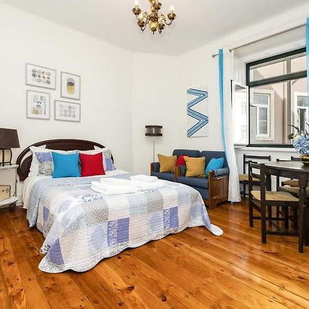 Retro M2 R4 - Lovely Double Room With Shared Bathroom Lisboa Екстериор снимка