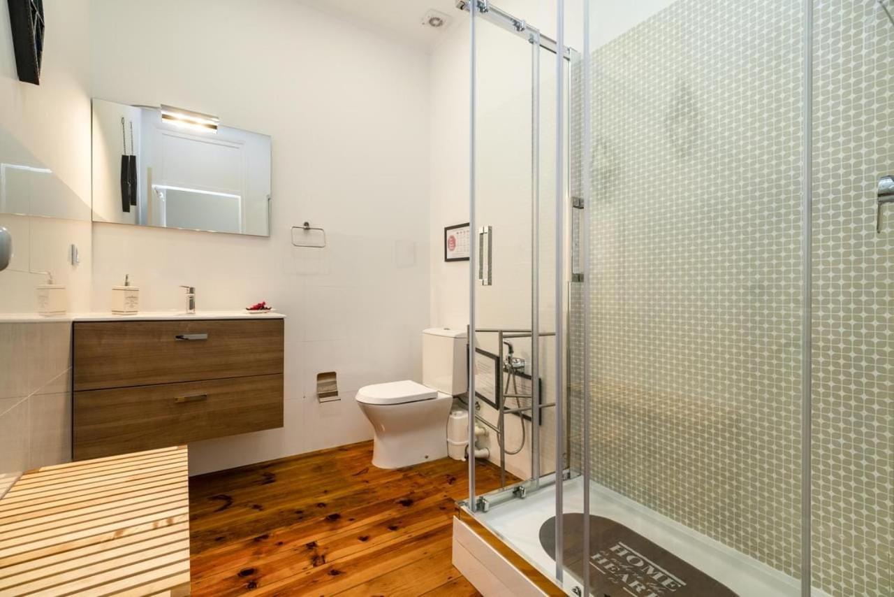 Retro M2 R4 - Lovely Double Room With Shared Bathroom Lisboa Екстериор снимка