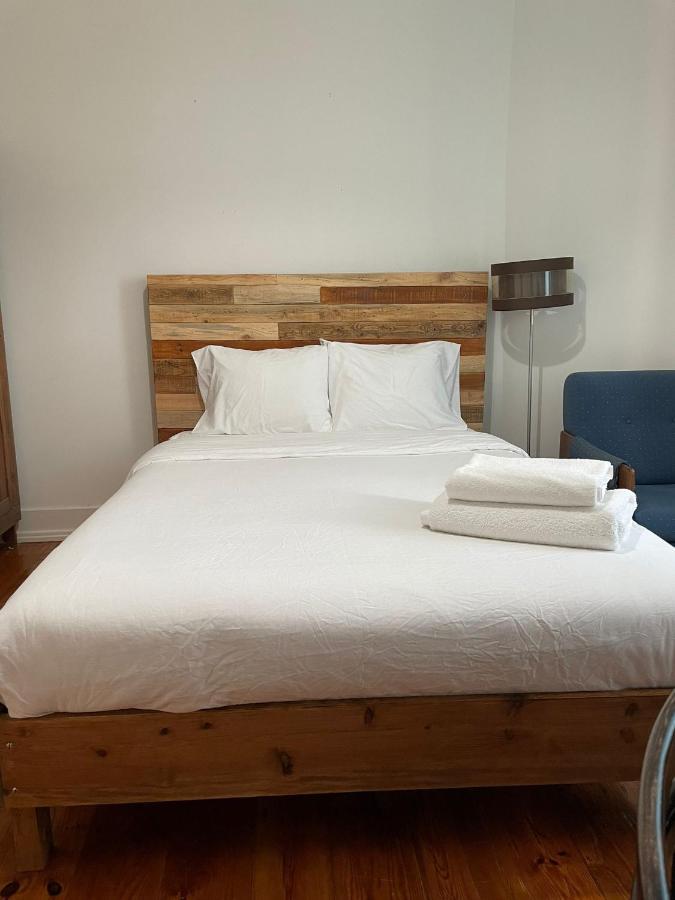 Retro M2 R4 - Lovely Double Room With Shared Bathroom Lisboa Екстериор снимка
